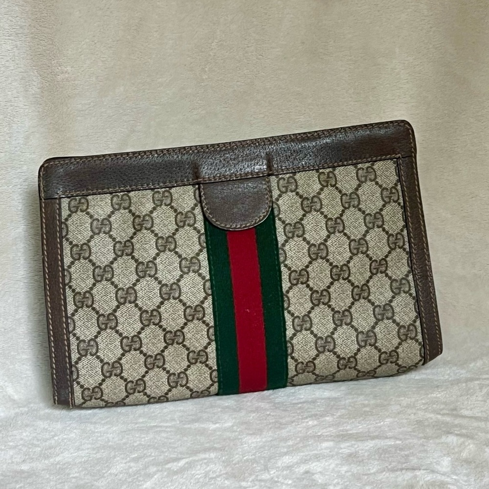 Authentic Vintage Gucci Monogram Brown Clutch with Red and Green Accent